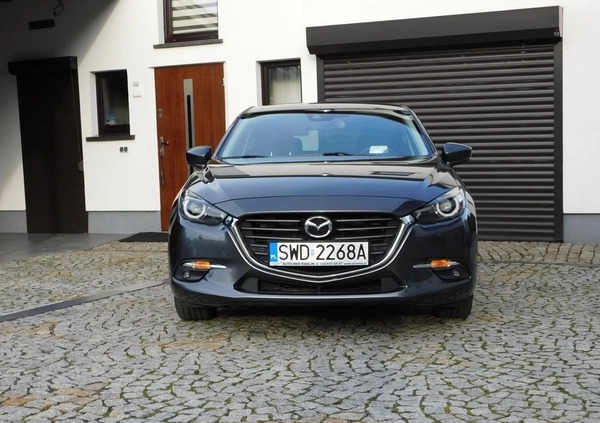 Mazda 3 cena 67900 przebieg: 93000, rok produkcji 2018 z Olsztynek małe 562
